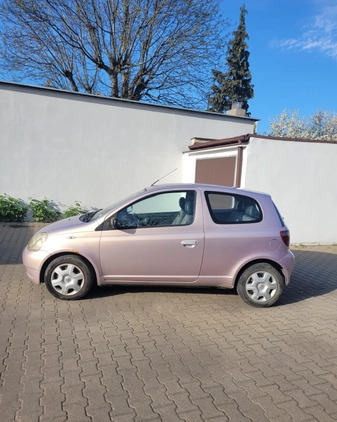 Toyota Yaris cena 3900 przebieg: 205558, rok produkcji 1999 z Pabianice małe 191